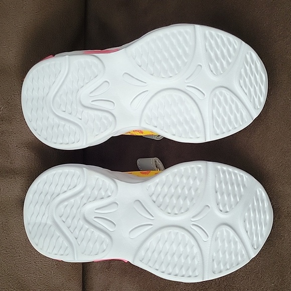 NWOT KL Bear Toddler Shoes - Picture 3 of 4